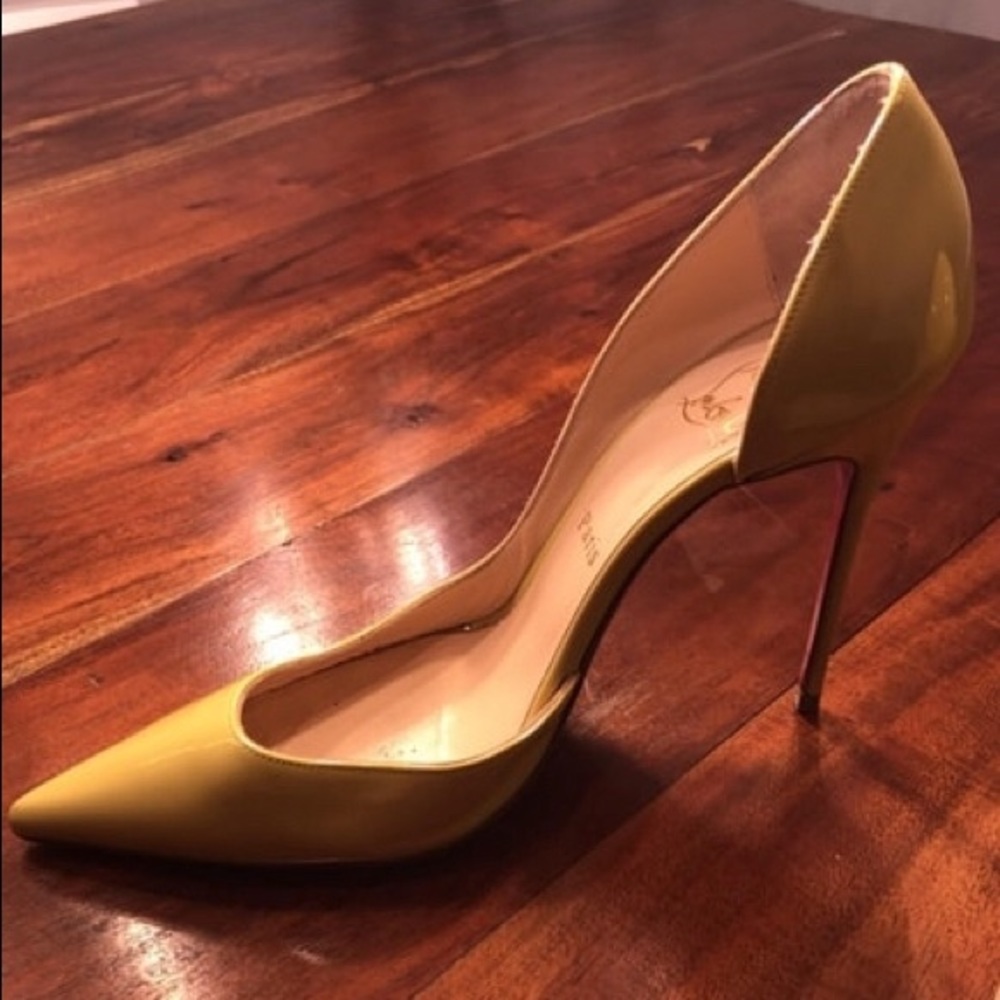 FLASH SALE Christian Louboutin Iriza Patent Heel ✨